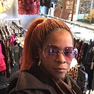 Meet your Posher, Joyce